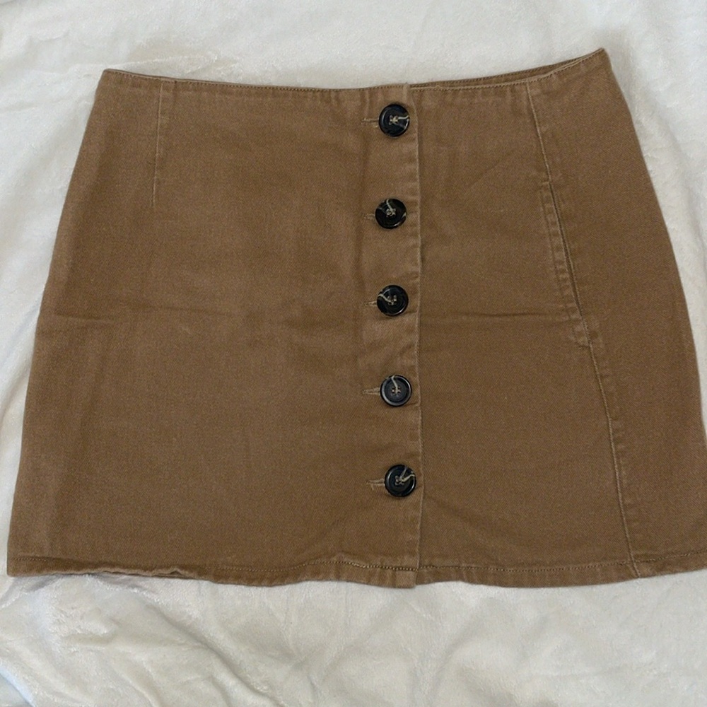 Brown buttoned skirt
